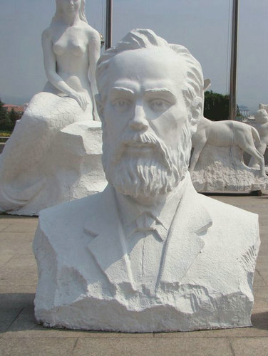 恩格斯雕像